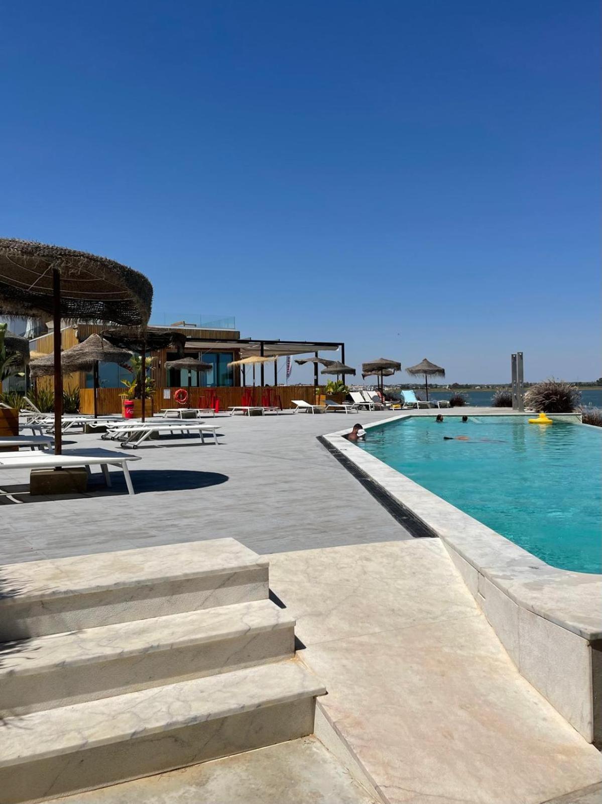 818 Centro Nautico Bungalows Vila Real de Santo Antonio Exterior photo